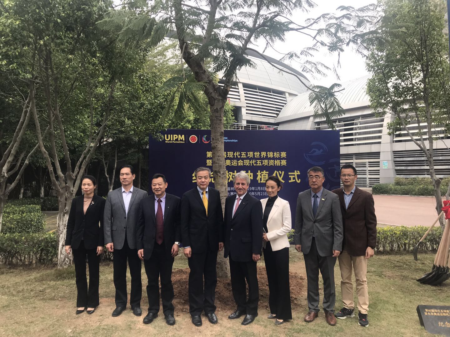 0109-现代2.jpg 0109-现代2.jpg