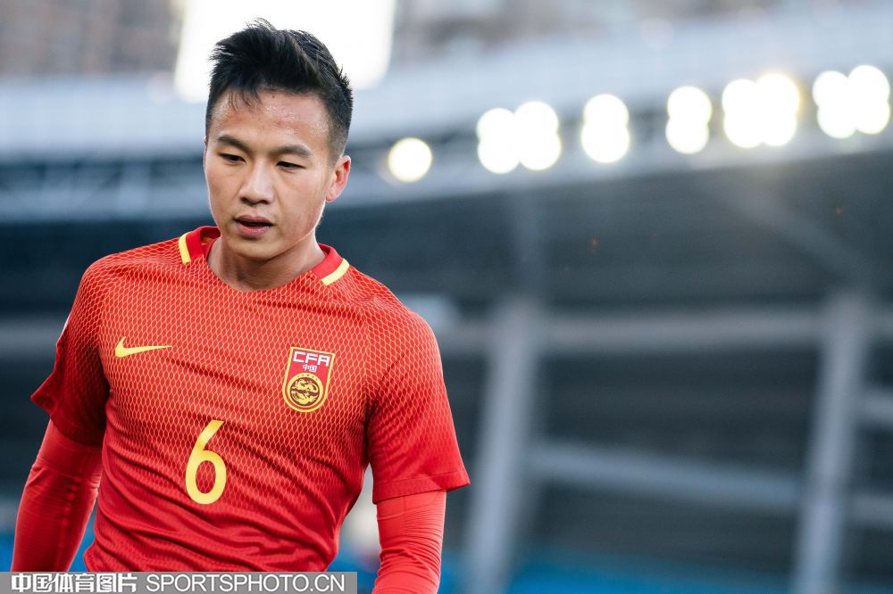 W_3353428_18010919_gm.jpg W_3353428_18010919_gm.jpg