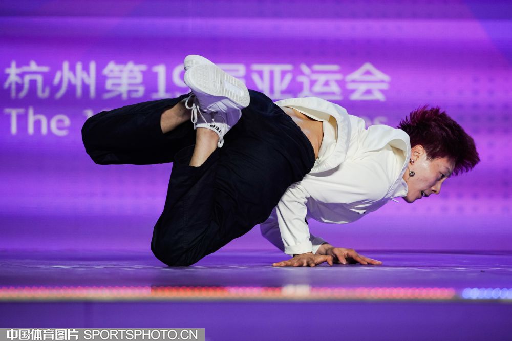 曾莹莹.jpeg 曾莹莹.jpeg