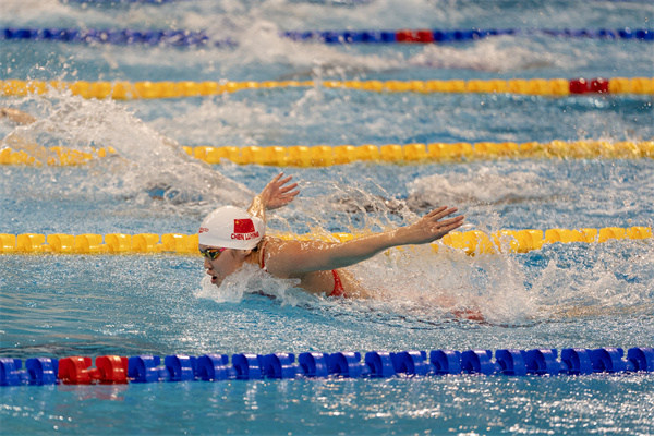 游泳1.jpg 游泳1.jpg