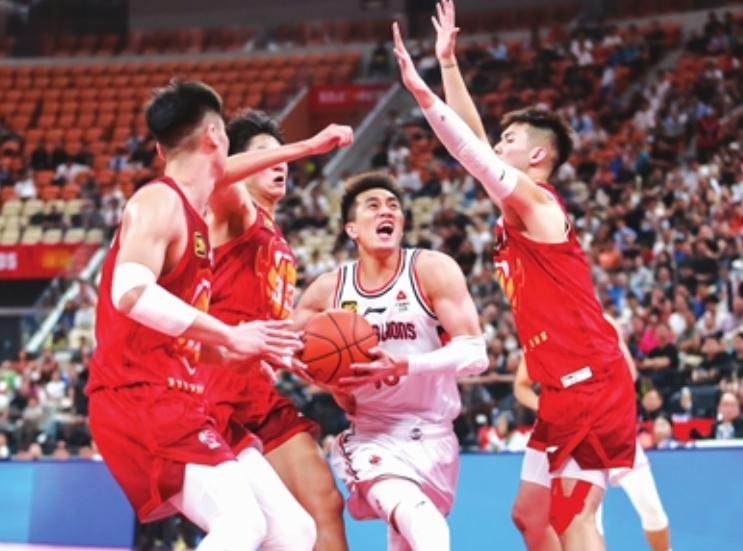 郭艾伦.jpg 郭艾伦.jpg