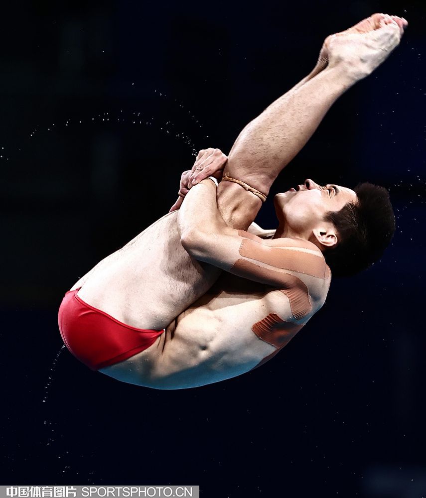 0408-曹缘.jpg 0408-曹缘.jpg