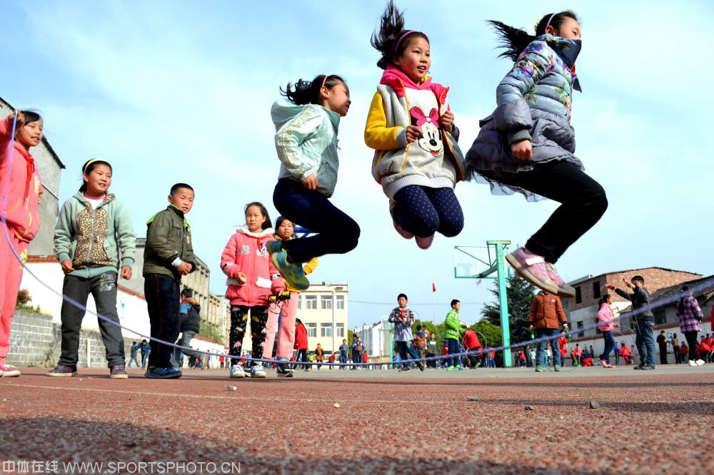 0219-学生1.jpg 0219-学生1.jpg