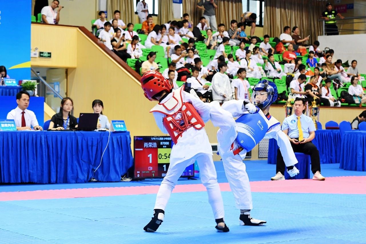 阳山以赛事为纽带,成功举办系列体育赛事,形成“月月有赛事”格局。.jpg 阳山以赛事为纽带,成功举办系列体育赛事,形成“月月有赛事”格局。.jpg